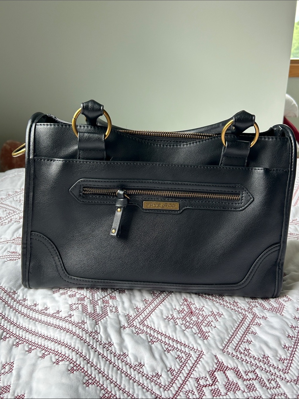 FRYE AND CO. Black Leather Shoulder Bag with Gold Hardware